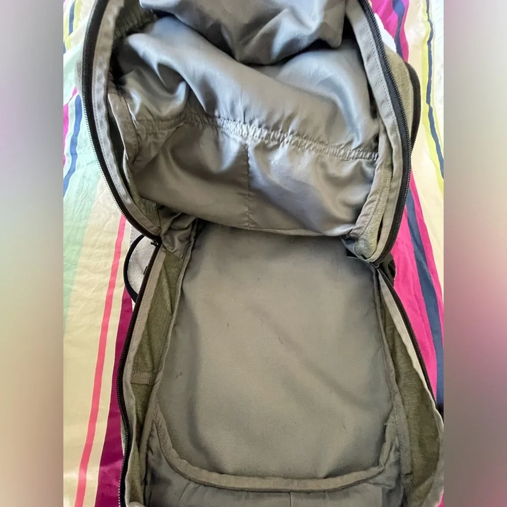 Timbuk2 Heather Gray Everyday Backpack with Navy Accents